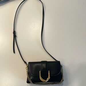 Double strap black shoulder bag